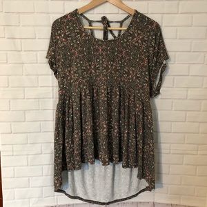 Torrid Tie Back Shirt. Olive/ Pink/ Cream. Sz 3XL